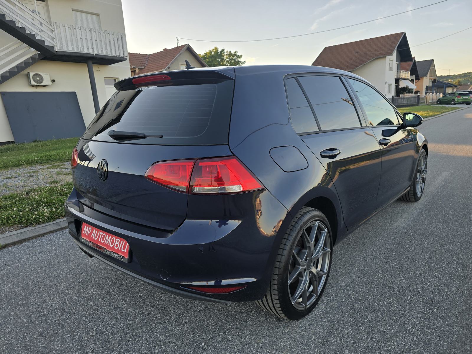 VW Golf 7 2,0 TDI-2015gd.md-NAVIGACIJA-,alu18,climatronic,6brziKARTICE, fotografija 7