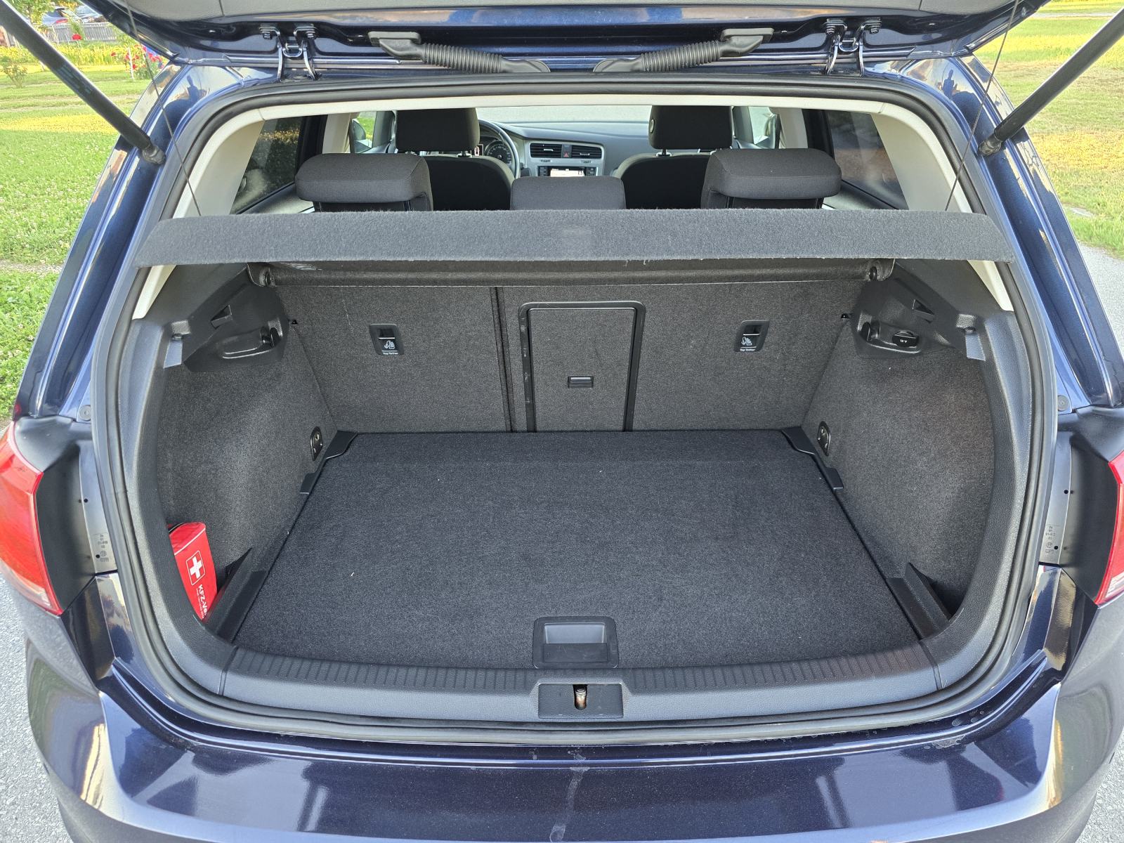 VW Golf 7 2,0 TDI-2015gd.md-NAVIGACIJA-,alu18,climatronic,6brziKARTICE, fotografija 9