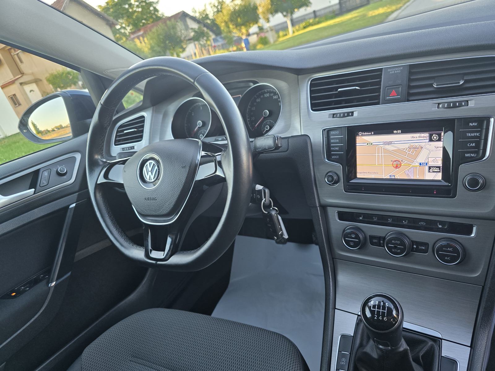 VW Golf 7 2,0 TDI-2015gd.md-NAVIGACIJA-,alu18,climatronic,6brziKARTICE, fotografija 13