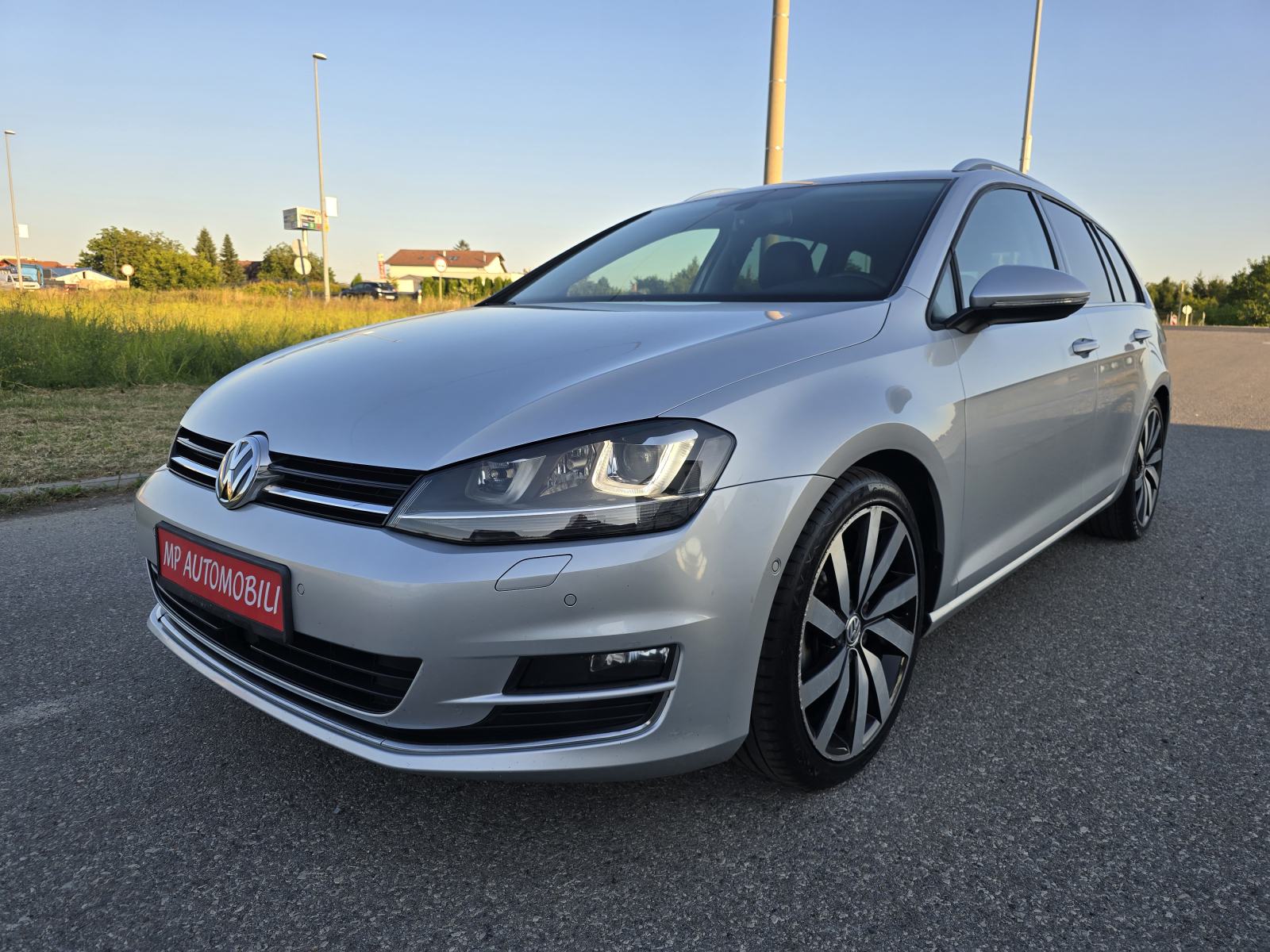VW Golf 7 2,0 TDI-2015gd.md-NAVIGACIJA-climatronic,xenon,koža,alu18"KA, fotografija 2