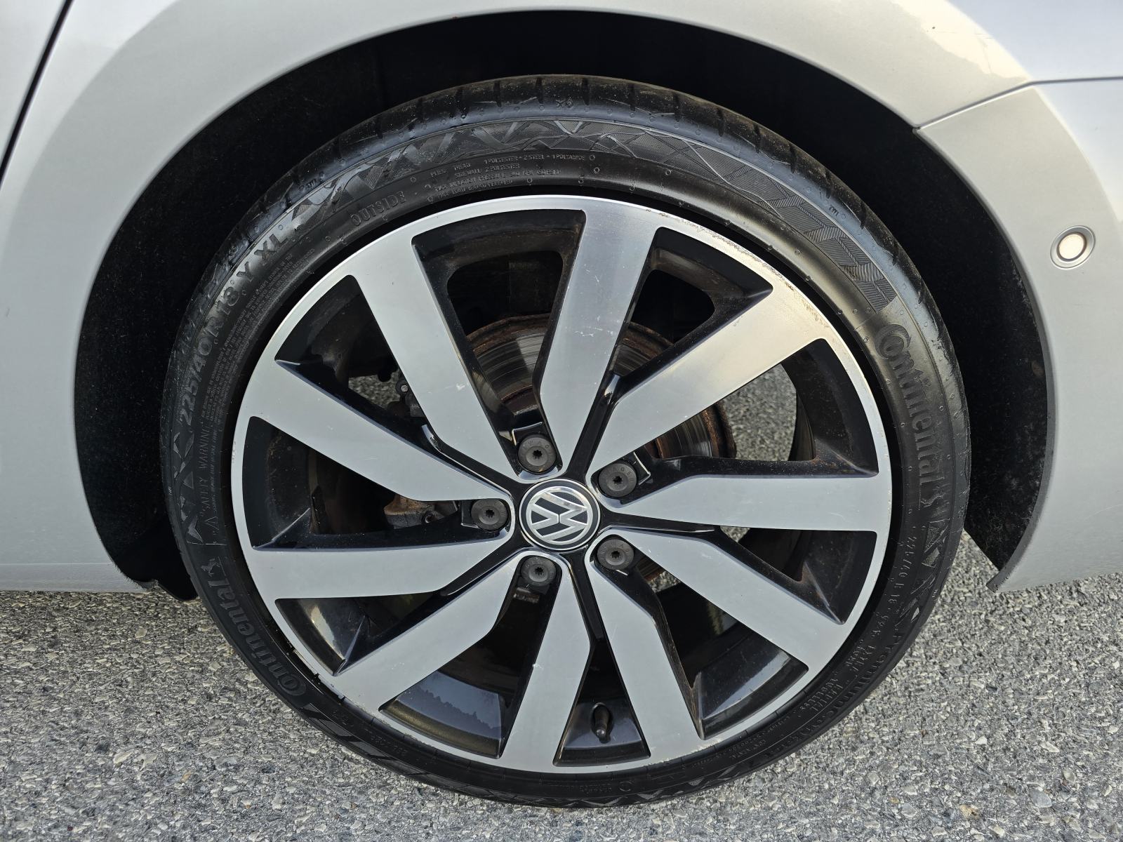 VW Golf 7 2,0 TDI-2015gd.md-NAVIGACIJA-climatronic,xenon,koža,alu18"KA, fotografija 5
