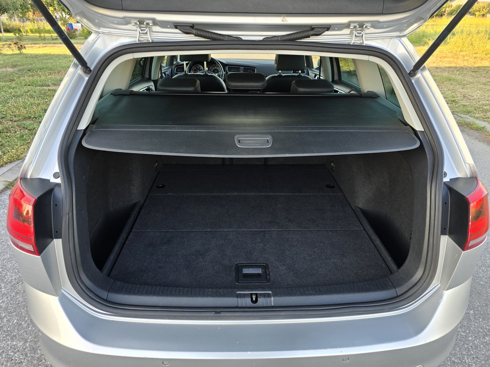 VW Golf 7 2,0 TDI-2015gd.md-NAVIGACIJA-climatronic,xenon,koža,alu18"KA, fotografija 8