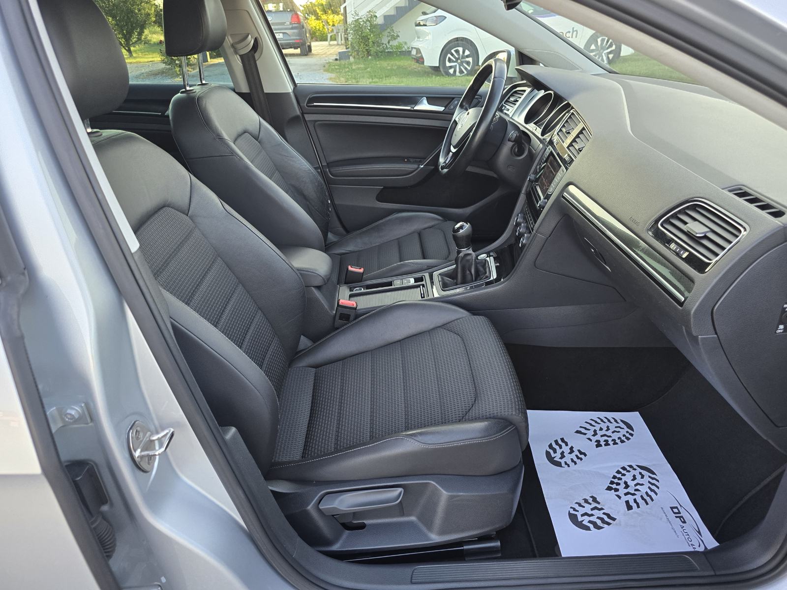 VW Golf 7 2,0 TDI-2015gd.md-NAVIGACIJA-climatronic,xenon,koža,alu18"KA, fotografija 10
