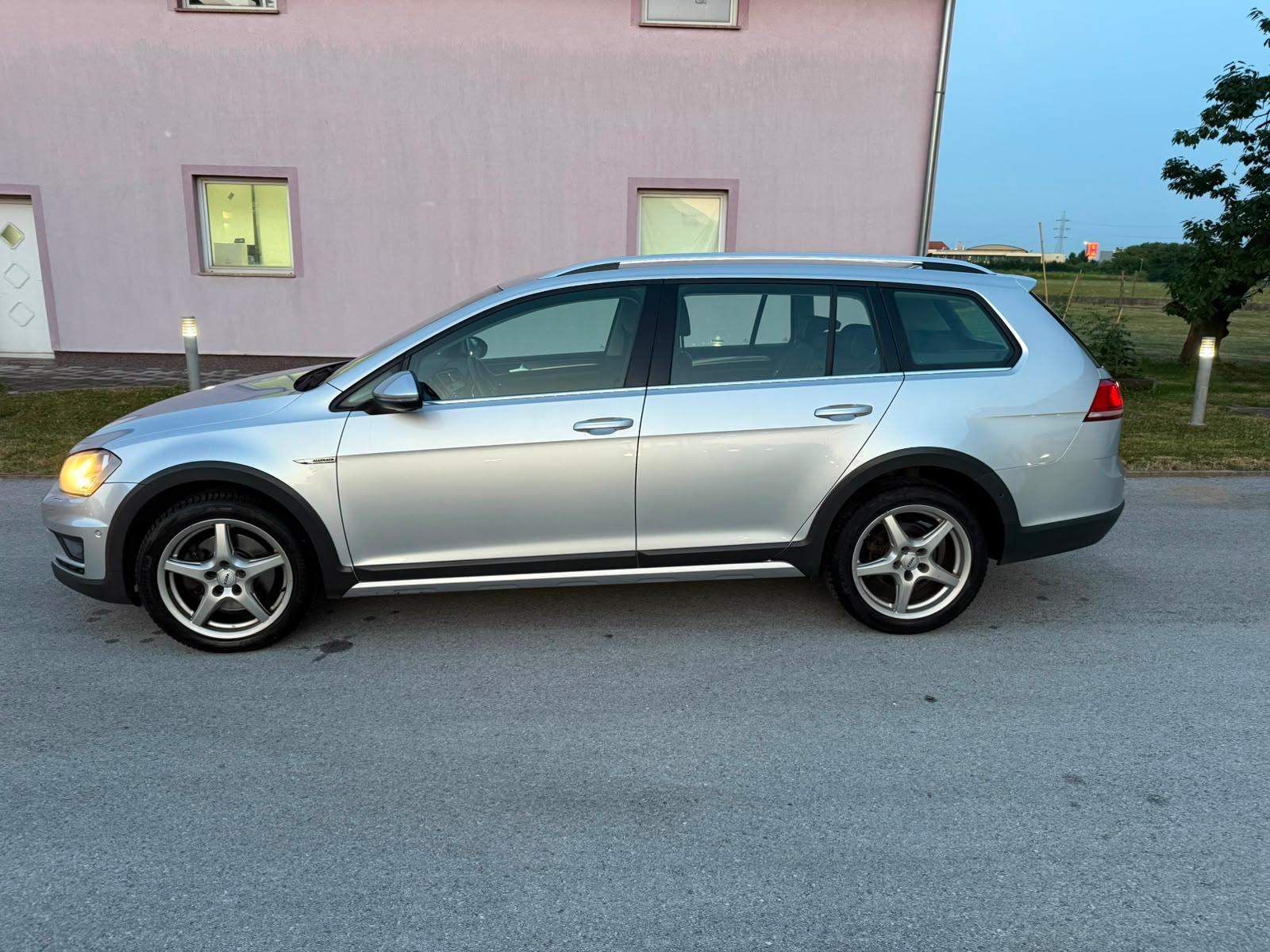 VW Golf 7 2.0 TDI ALLTRACK automatik, fotografija 5