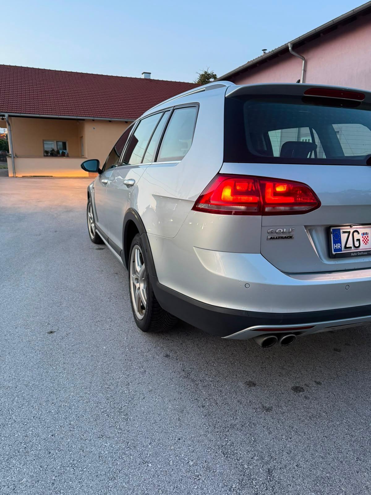 VW Golf 7 2.0 TDI ALLTRACK automatik, fotografija 4