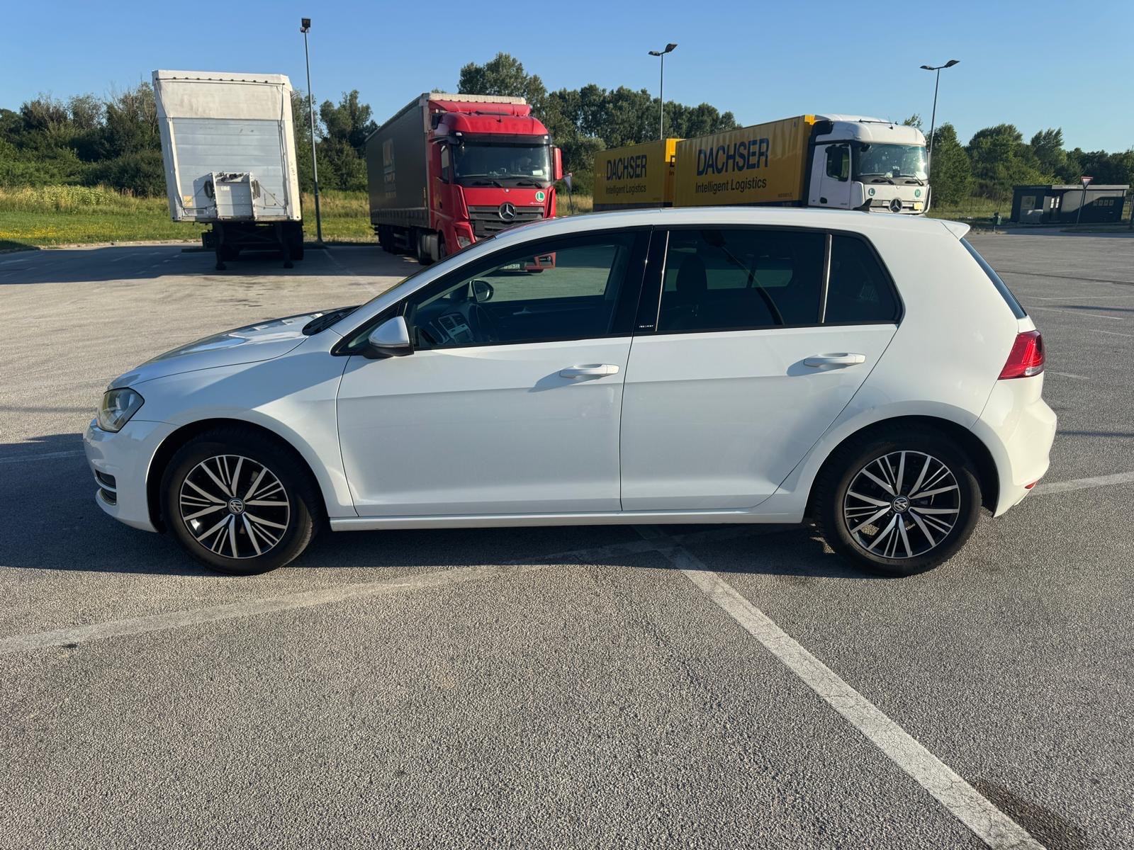 VW Golf 7 2,0 TDI AUTOMATIK,CAR PLAY,VELIKI SERVIS,NAVI,REGA5/27…, fotografija 6