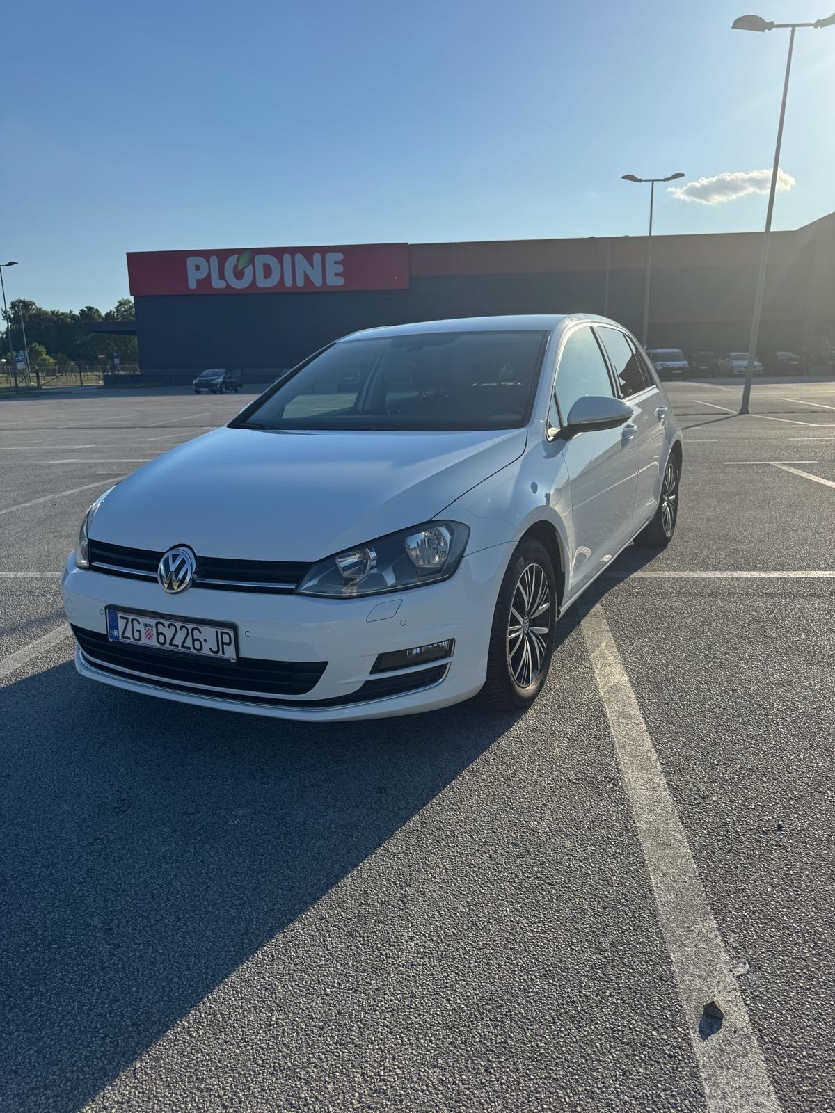 VW Golf 7 2,0 TDI AUTOMATIK,CAR PLAY,VELIKI SERVIS,NAVI,REGA5/27…, fotografija 7