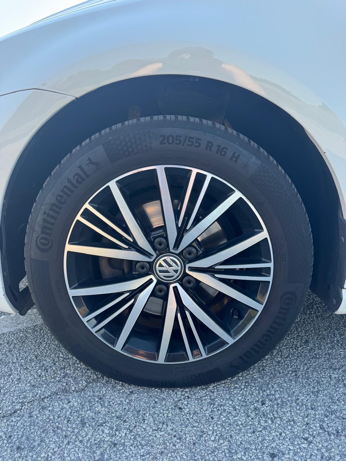 VW Golf 7 2,0 TDI AUTOMATIK,CAR PLAY,VELIKI SERVIS,NAVI,REGA5/27…, fotografija 17