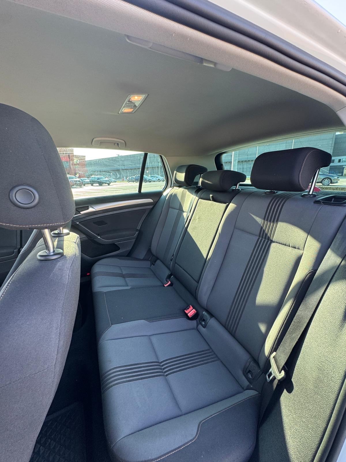 VW Golf 7 2,0 TDI AUTOMATIK,CAR PLAY,VELIKI SERVIS,NAVI,REGA5/27…, fotografija 10