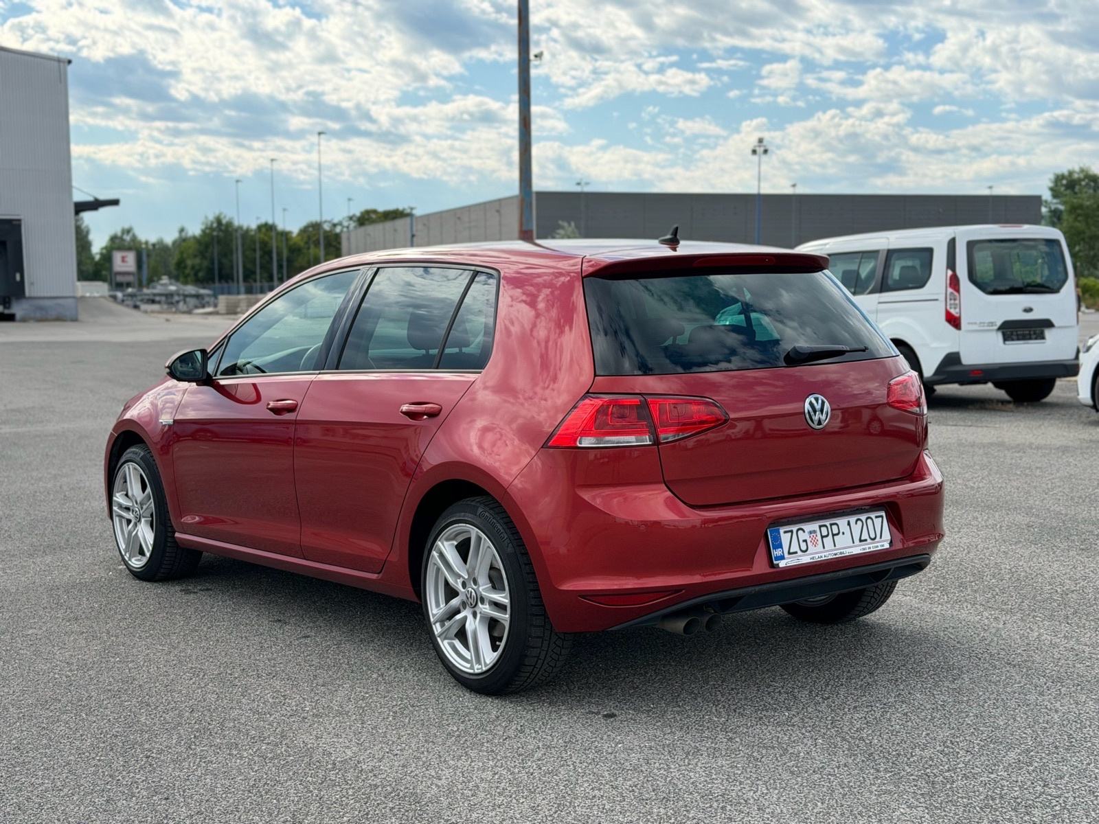 VW Golf 7 2.0 TDI #Bi-XENON #KAMERA #PDC, fotografija 6