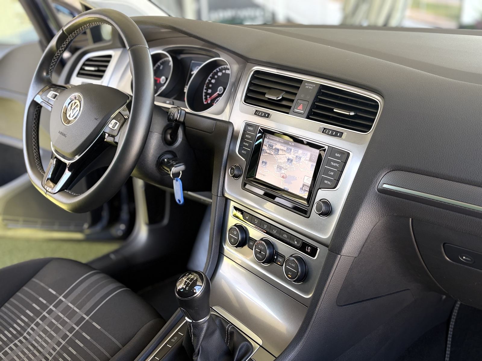 VW Golf 7 2,0 TDI *Bi-Xenon* *Servisna* *Veliki servis* *Jamstvo*, fotografija 18