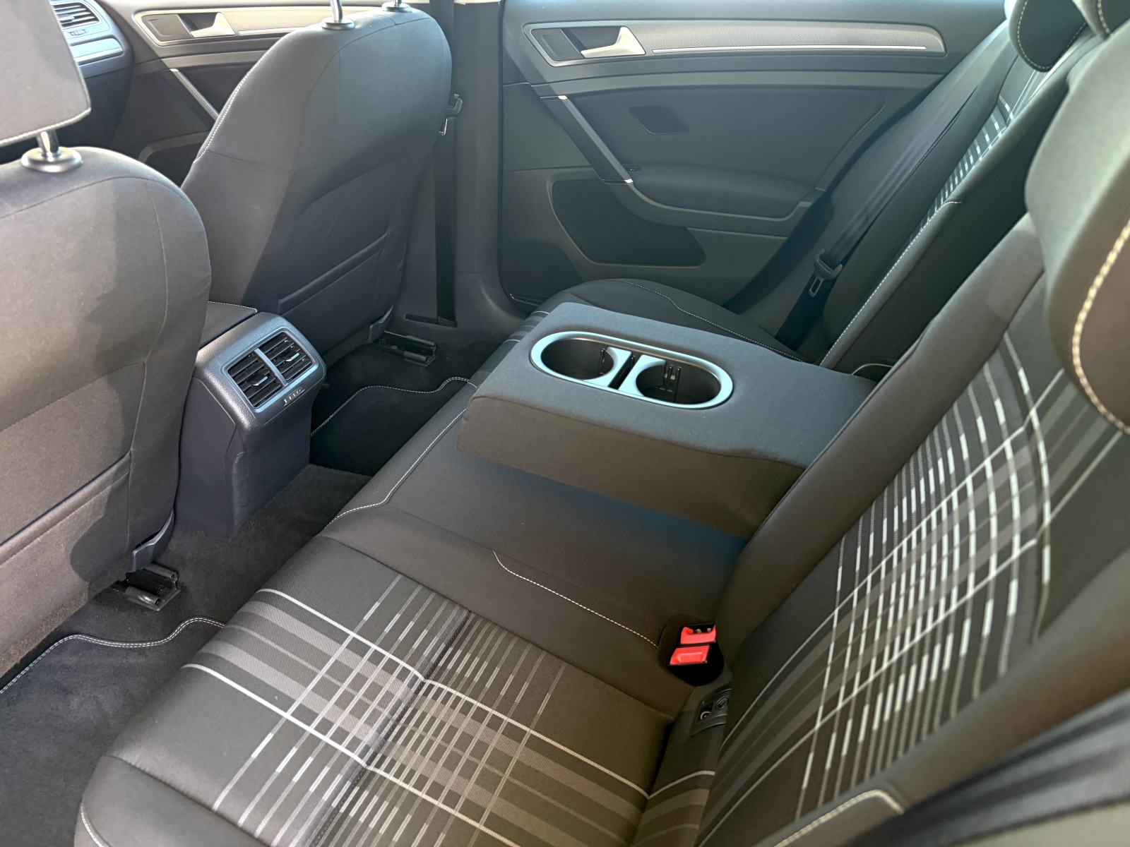 VW Golf 7 2,0 TDI *Bi-Xenon* *Servisna* *Veliki servis* *Jamstvo*, fotografija 19