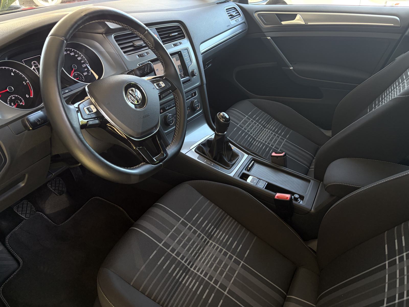 VW Golf 7 2,0 TDI *Bi-Xenon* *Servisna* *Veliki servis* *Jamstvo*, fotografija 20
