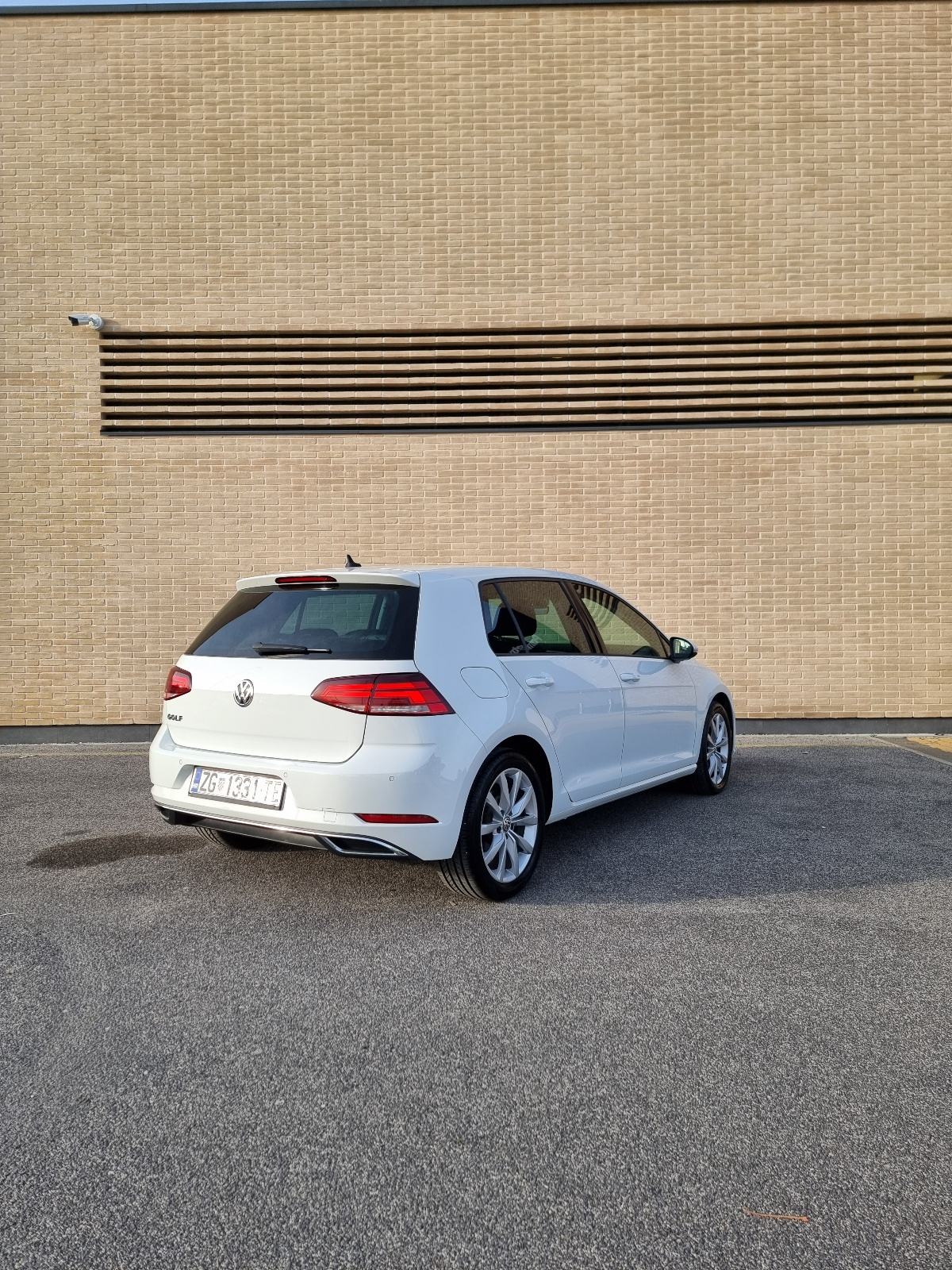 VW Golf 7 2.0 TDI DSG Highline automatik Webasto, fotografija 4