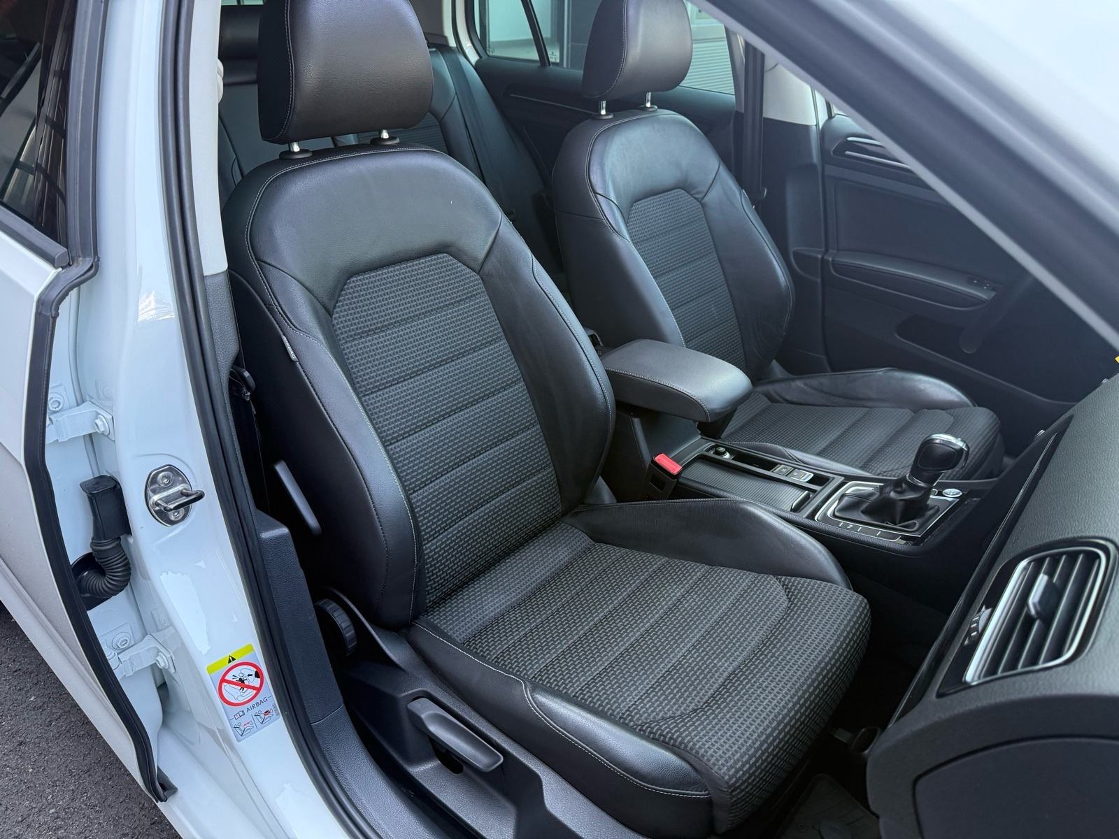 VW Golf 7 2,0 TDI BMT DSG HIGHLINE PANORAMA WEBASTO NAVI FULL LED, fotografija 13