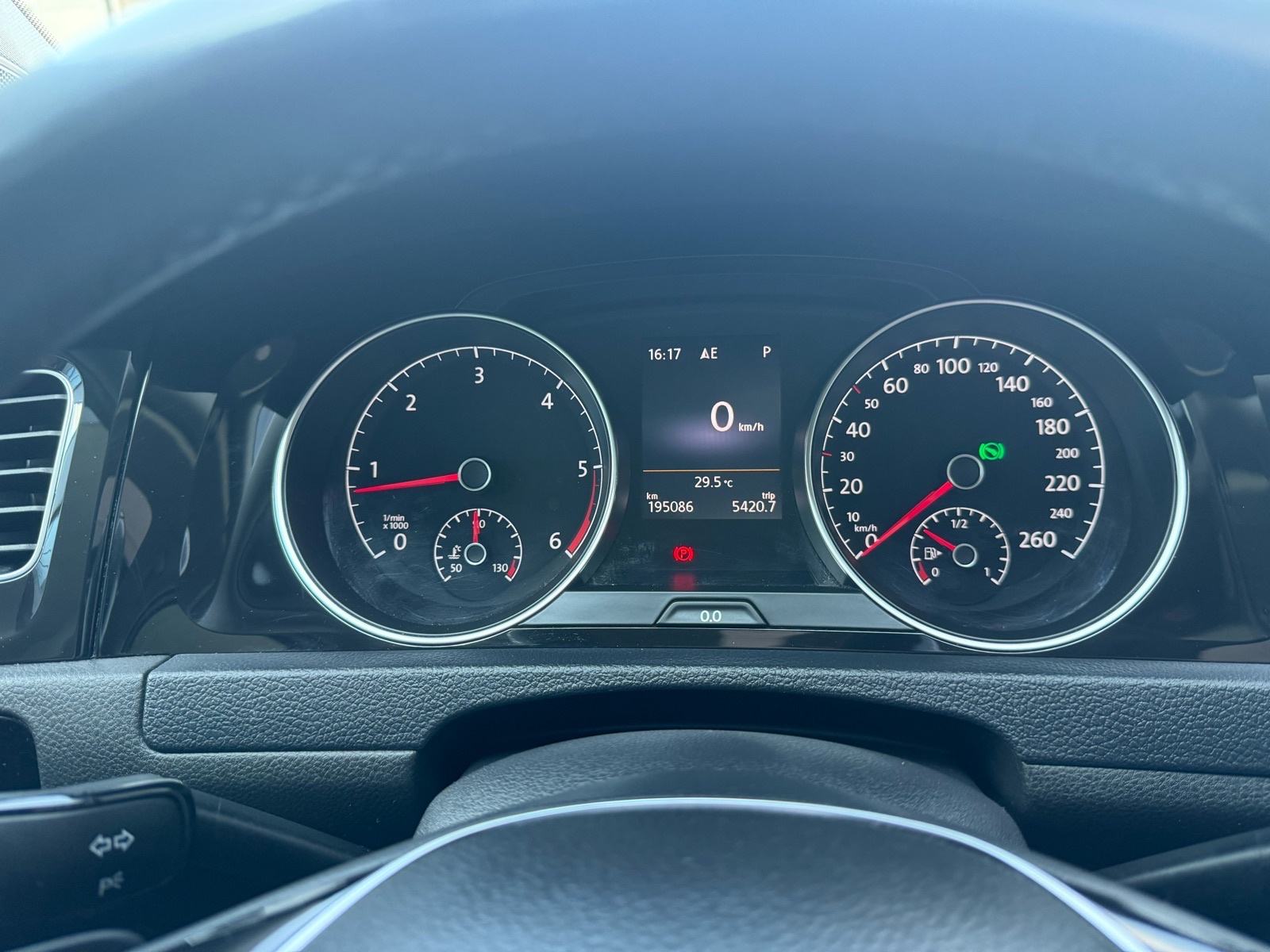 VW Golf 7 2,0 TDI BMT DSG HIGHLINE PANORAMA WEBASTO NAVI FULL LED, fotografija 18