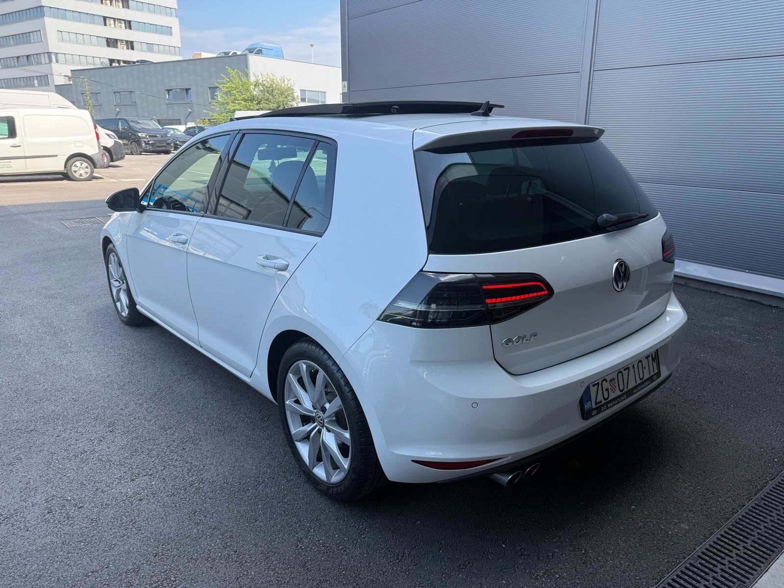 VW Golf 7 2,0 TDI BMT DSG HIGHLINE PANORAMA WEBASTO NAVI FULL LED, fotografija 7