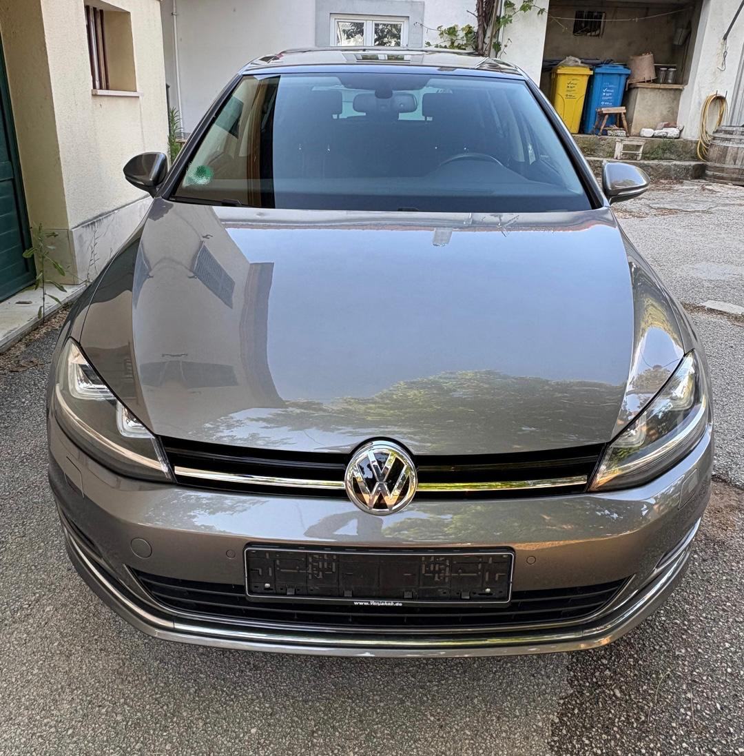 VW Golf 7 2,0 Tdi / Navi / Bi-xenon / Panorama / Veliki servis, fotografija 3