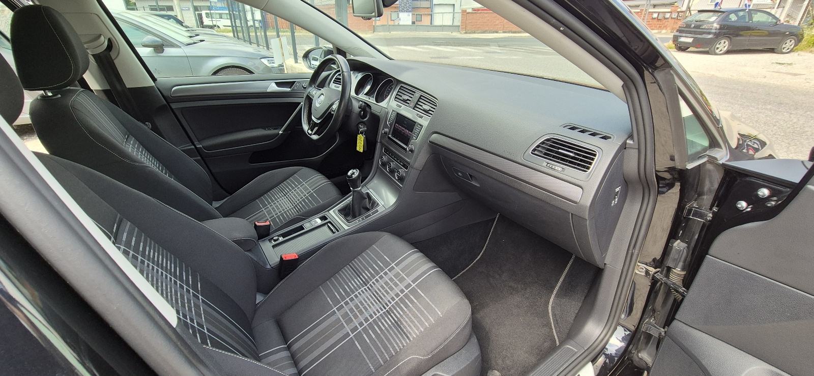 Golf 7 2.0 tdi LOUNGE 5v aut klima navi pdc velki servis servisna, fotografija 14