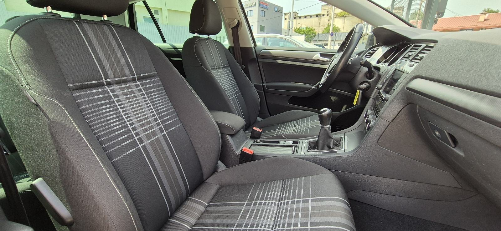 Golf 7 2.0 tdi LOUNGE 5v aut klima navi pdc velki servis servisna, fotografija 15