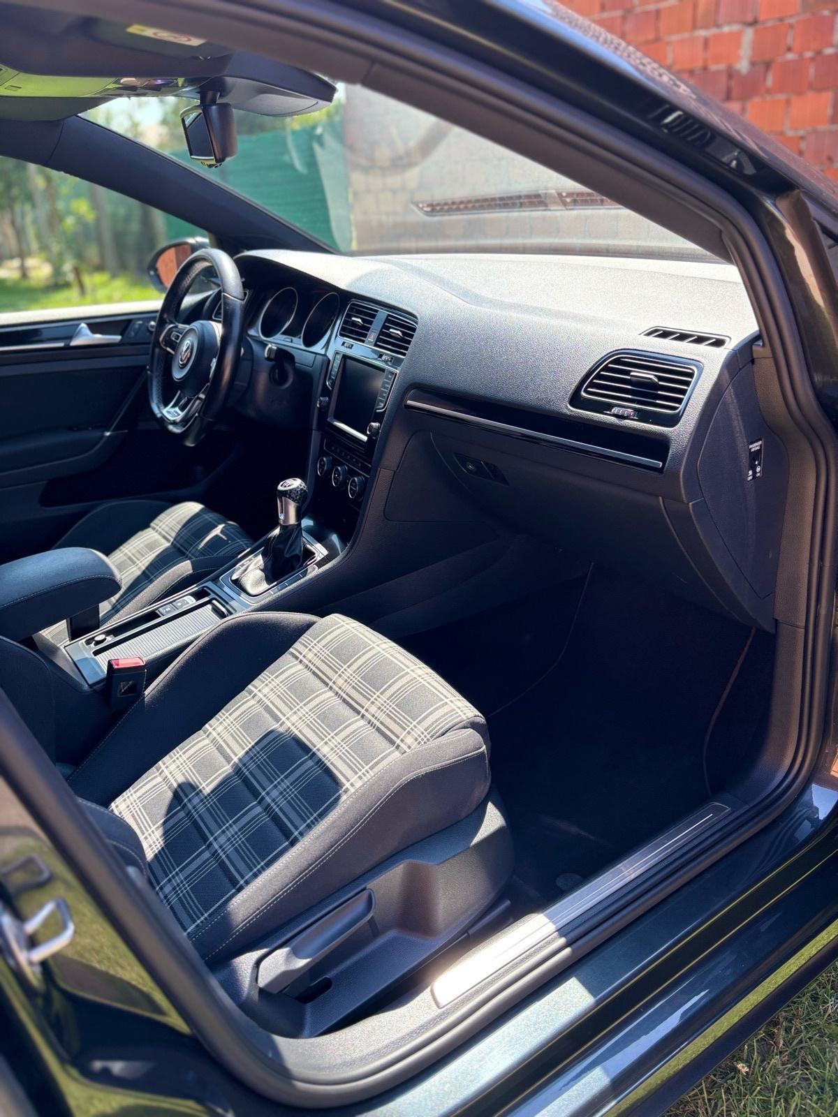 VW Golf 7 2,0 TDI BMT, fotografija 15
