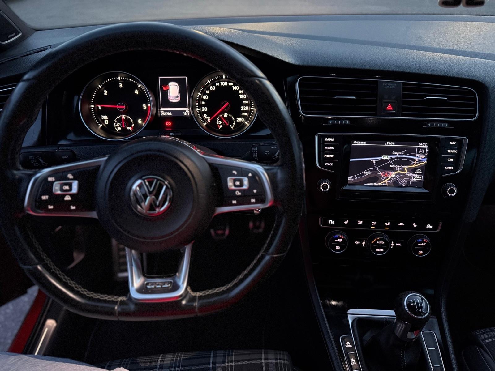 VW Golf 7 2,0 TDI BMT, fotografija 9