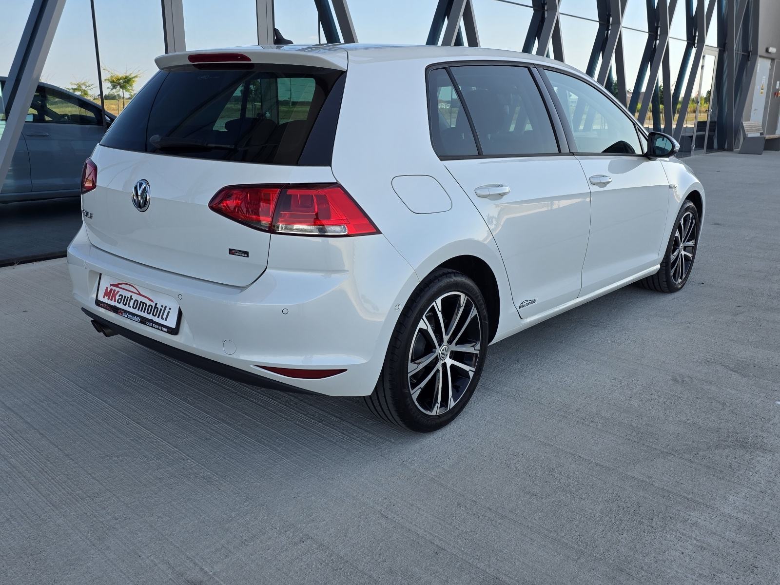 VW Golf 7 2,0 TDI CUP,ALU XENON,NAVI,ALU PERLA BIJELA, fotografija 6