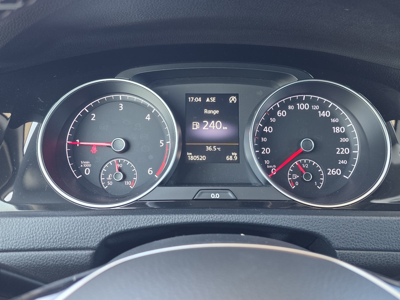 VW Golf 7 2,0 TDI CUP,ALU XENON,NAVI,ALU PERLA BIJELA, fotografija 14