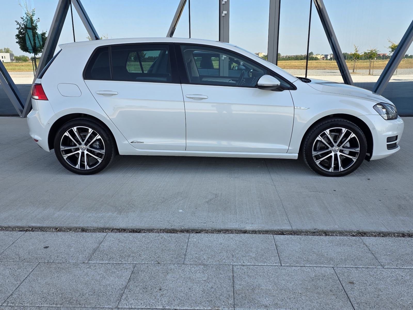 VW Golf 7 2,0 TDI CUP,ALU XENON,NAVI,ALU PERLA BIJELA, fotografija 7