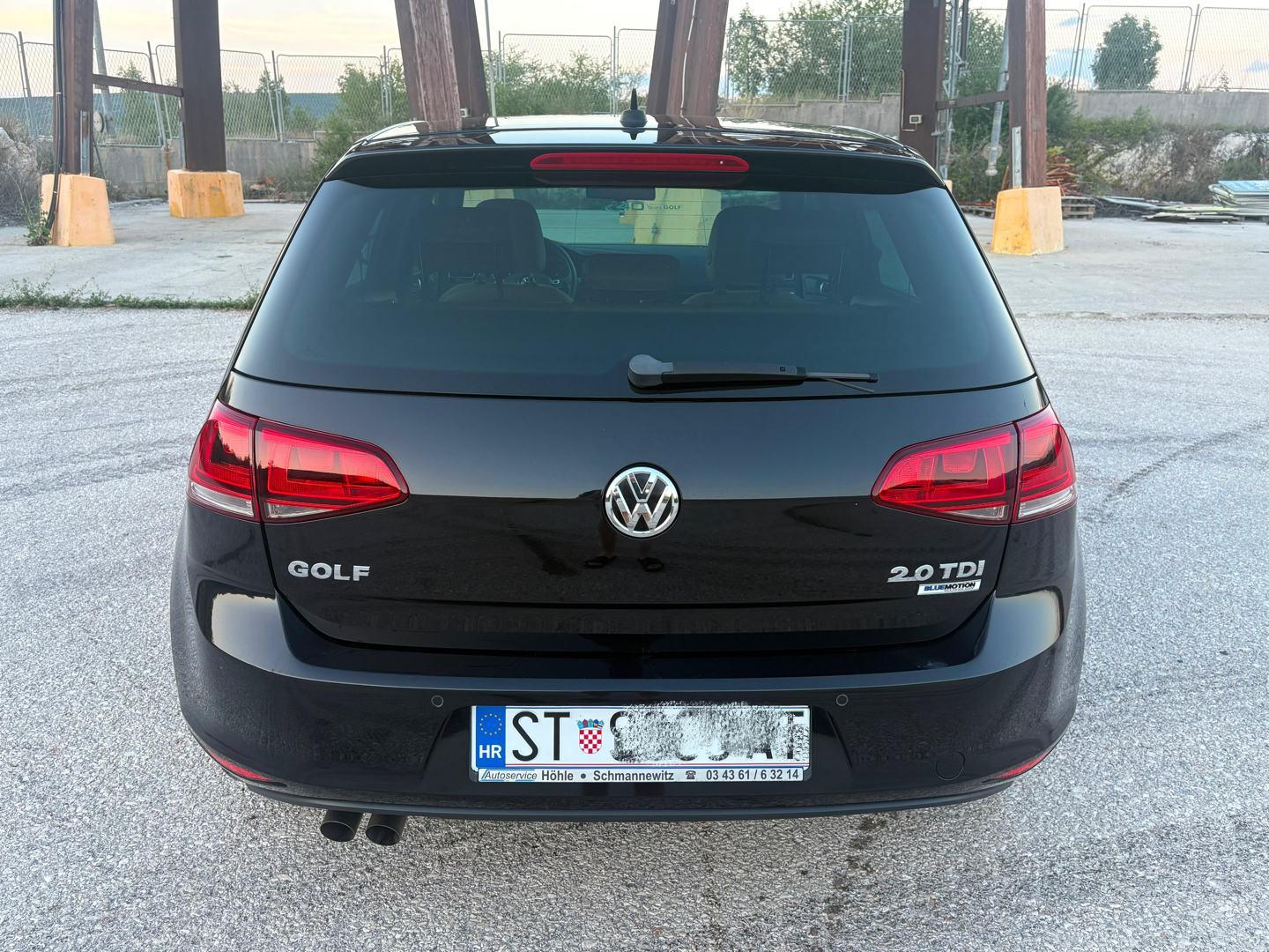 VW Golf 7 2,0 TDI Edition / bi-xenon / koža / navi / servisna povijest, fotografija 9