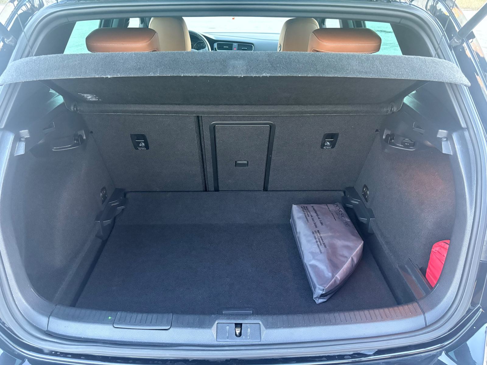 VW Golf 7 2,0 TDI Edition / bi-xenon / koža / navi / servisna povijest, fotografija 14