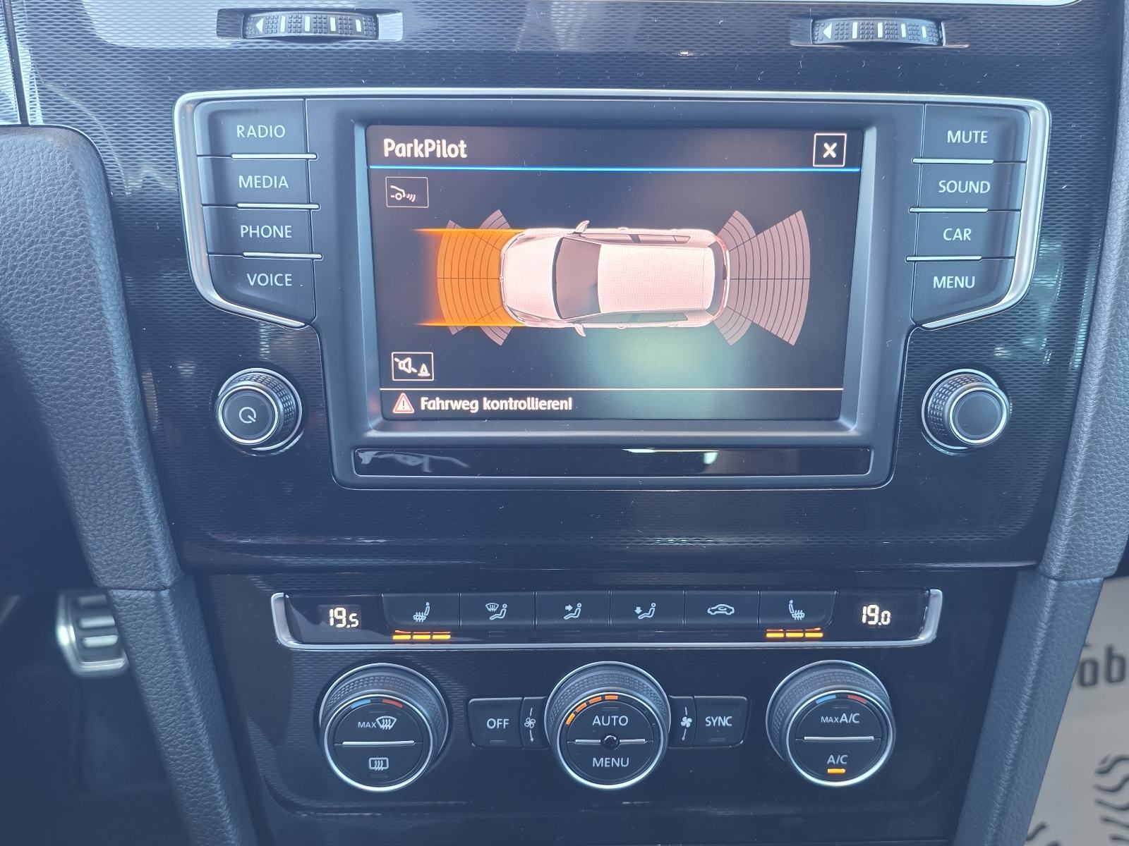 VW Golf 7 2.0 TDI GTD - ALU 18, XENON, MODOVI VOŽNJE, 149 T.KM, fotografija 16