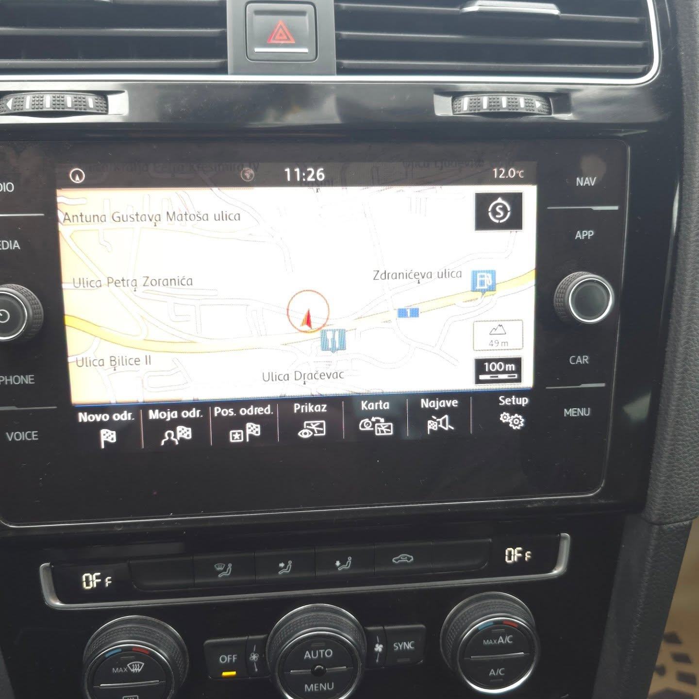 VW Golf 7 2,0 TDI Highline, fotografija 11