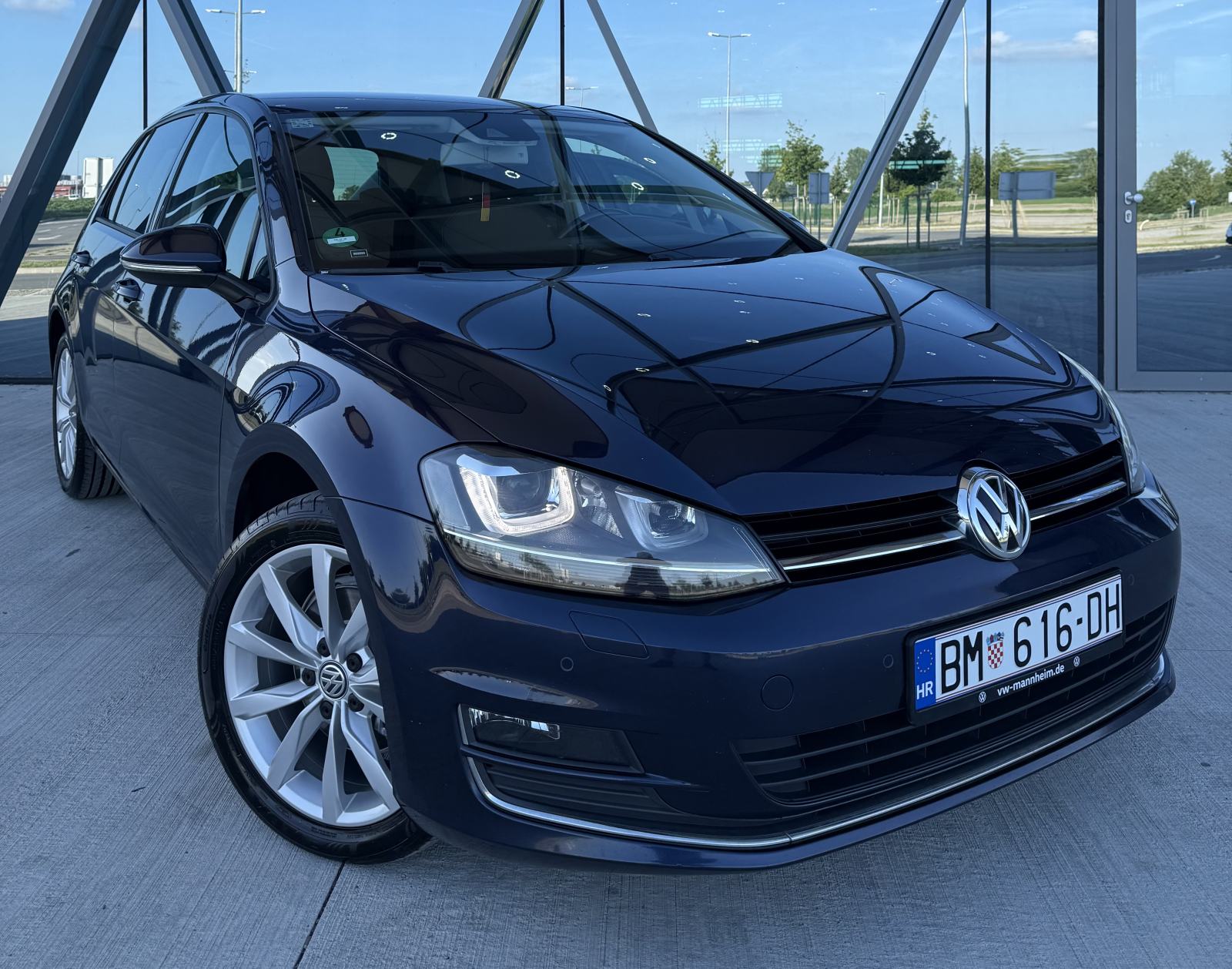 VW Golf 7 2,0 TDI HIGHLINE • NAVI PRO • WEBASTO • V.SERVIS • REG 5/27, fotografija 4