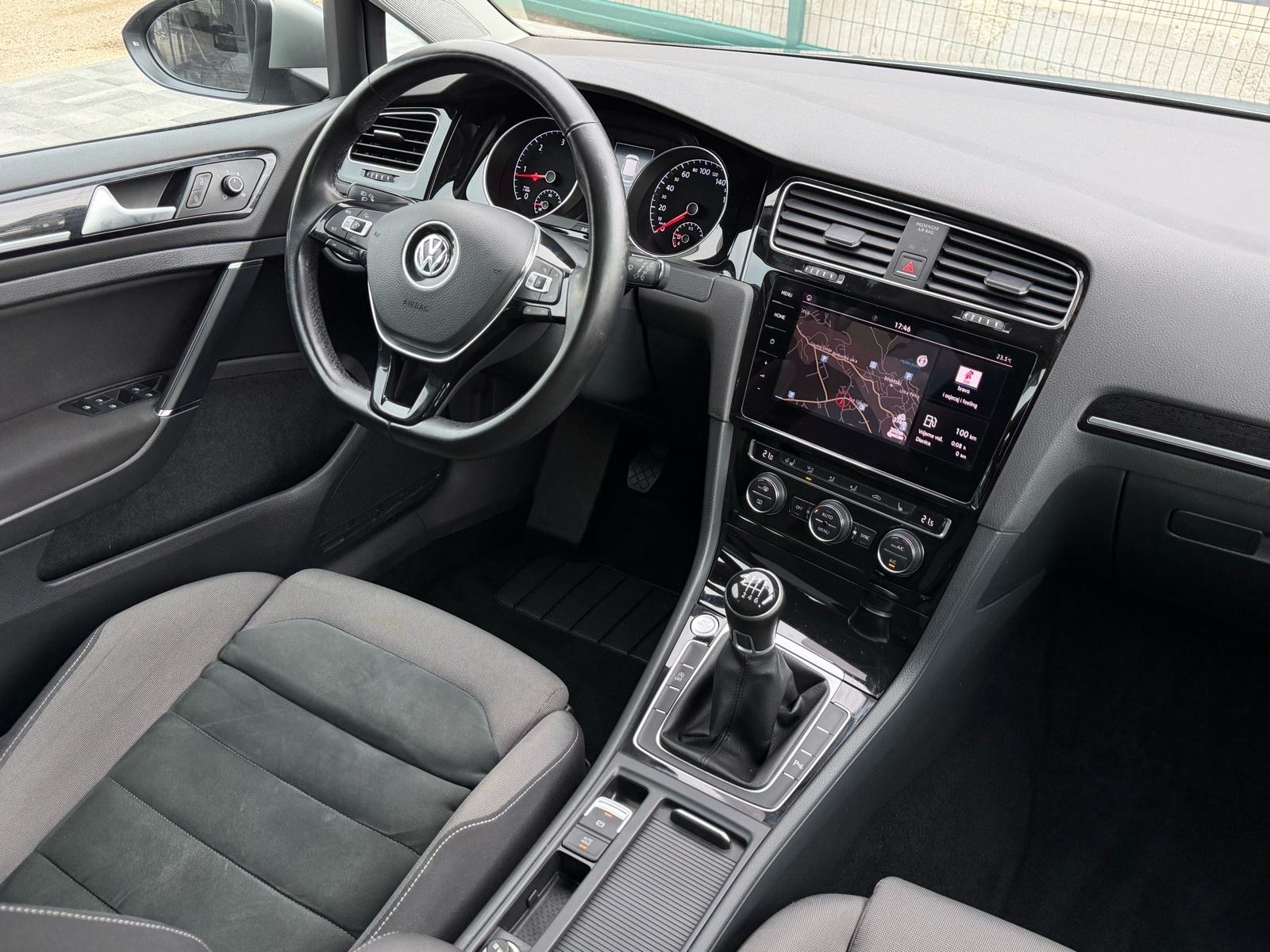 VW Golf 7 2,0 TDI✅JAMSTVO✅•Highiline•Matrix•Navi•Keyless Go•, fotografija 16