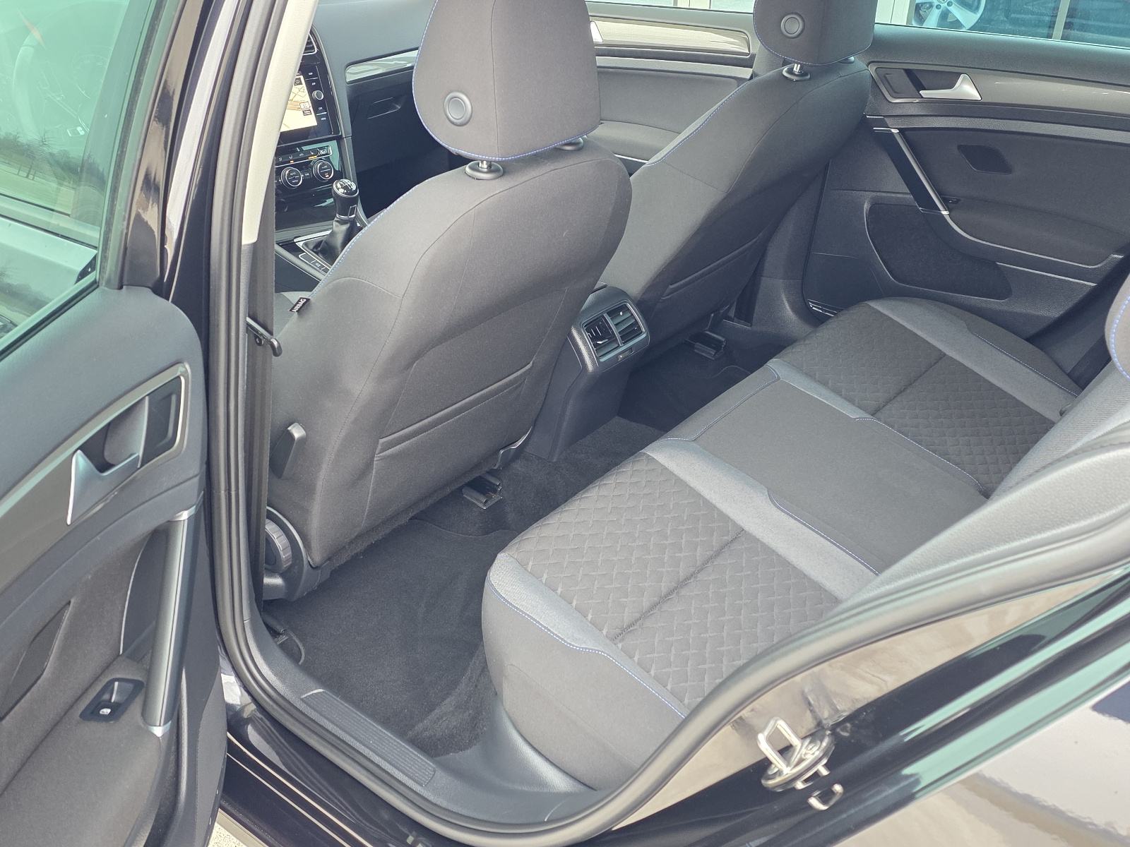 VW Golf 7 2,0 TDI JOIN,ALU 17,NAVI,PARK SENZORI, fotografija 13