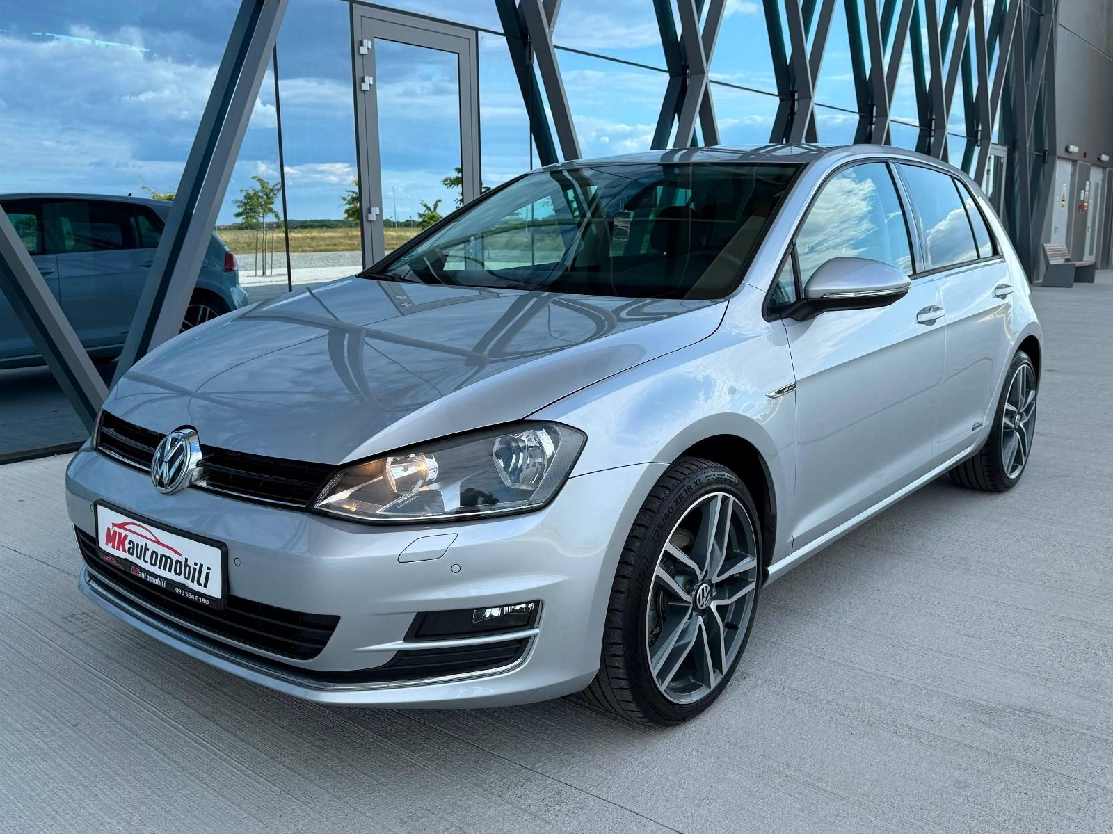 VW Golf 7 2,0 TDI LOUNGE,ALU 18,NAVI,154 T.K.M, fotografija 2
