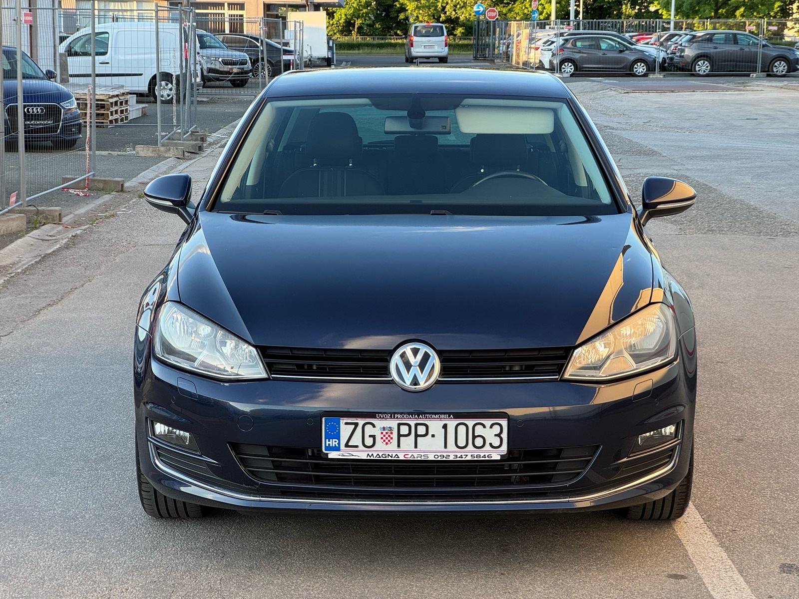 VW Golf 7 2,0 TDI LOUNGE #NAVIGACIJA# PDC# GARANCIJA 1 God., fotografija 5