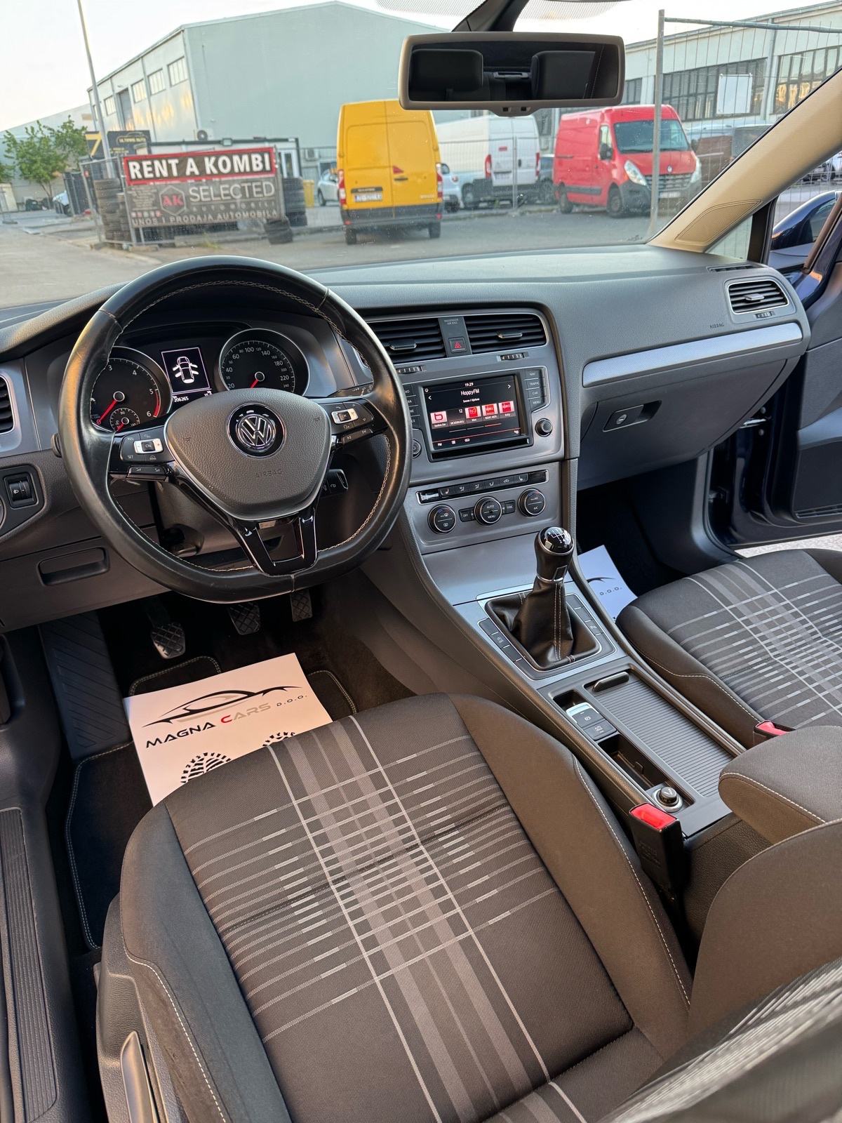 VW Golf 7 2,0 TDI LOUNGE #NAVIGACIJA# PDC# GARANCIJA 1 God., fotografija 18