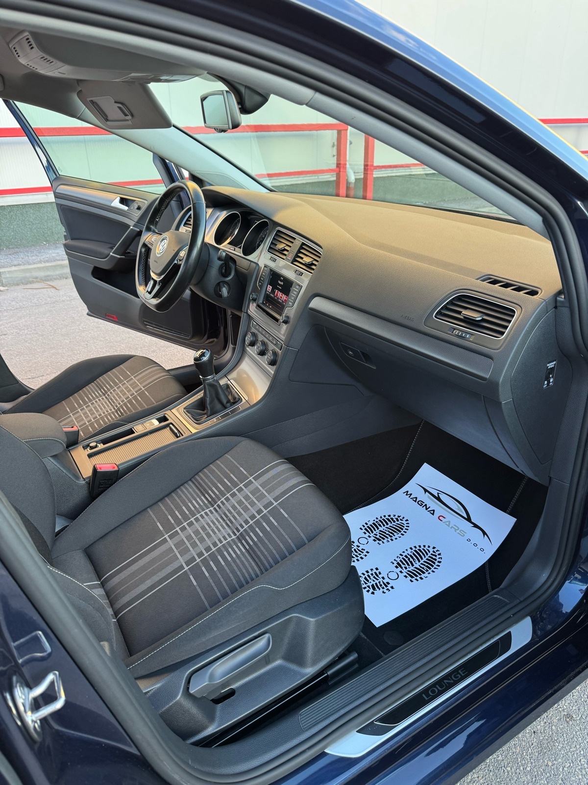 VW Golf 7 2,0 TDI LOUNGE #NAVIGACIJA# PDC# GARANCIJA 1 God., fotografija 19