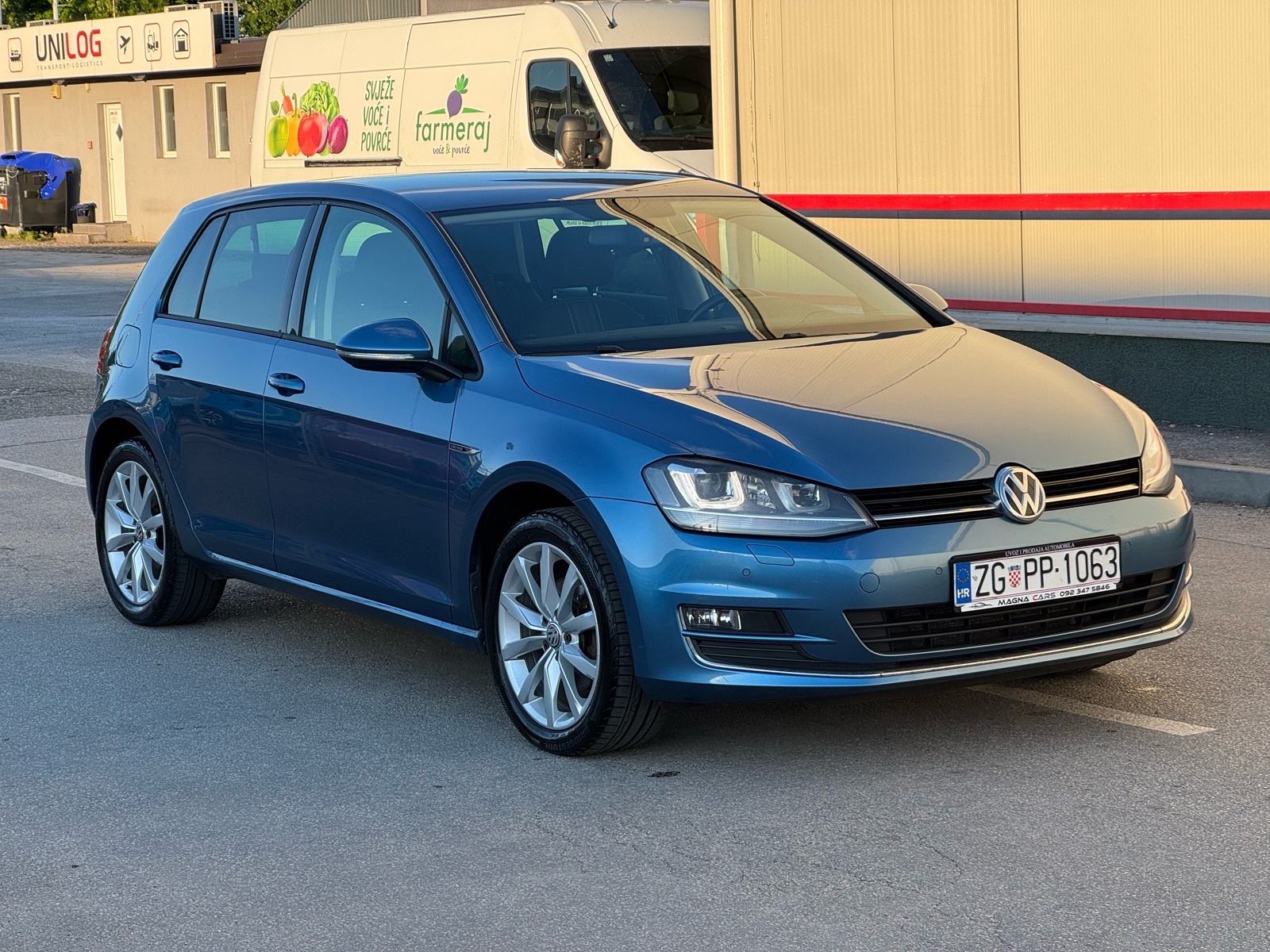 VW Golf 7 2,0 TDI LOUNGE XENON# GARANCIJA 1 GOD, fotografija 2