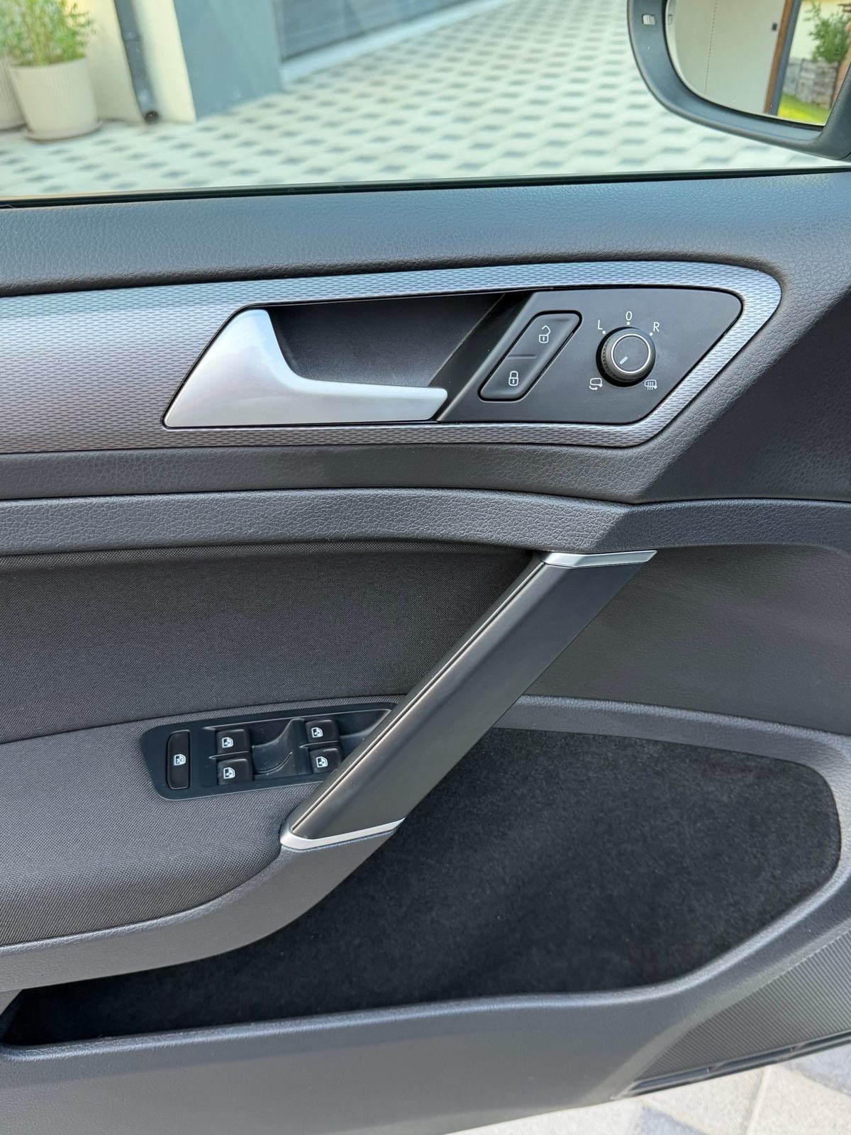 VW Golf 7 2.0 TDI R-LINE #Bi-XENON #NAVI #PDC, fotografija 13