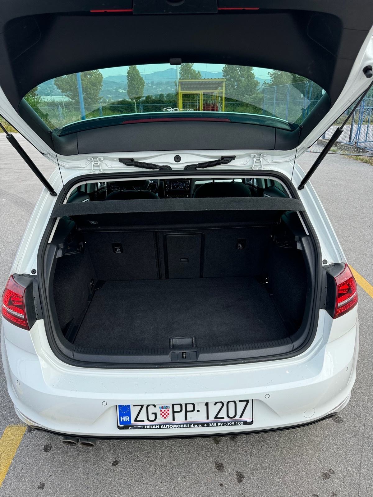 VW Golf 7 2.0 TDI R-LINE #Bi-XENON #NAVI #PDC, fotografija 16