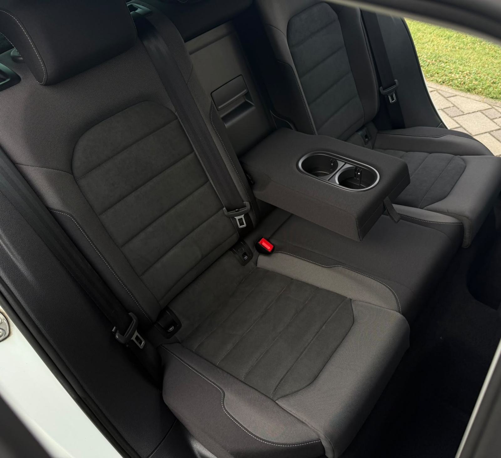VW Golf 7.5 2,0 TDI RLINE, *matrix svjetla*, *perla bijela*, fotografija 15