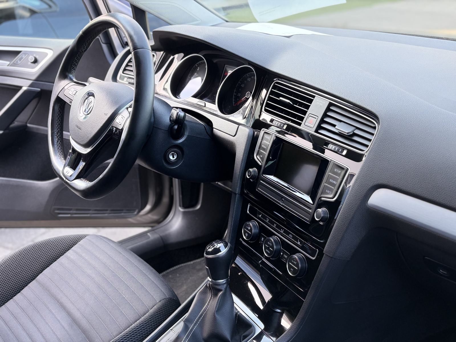 VW Golf 7 2,0 TDI *Servisna knjiga* *Top oprema* *Jamstvo*, fotografija 20