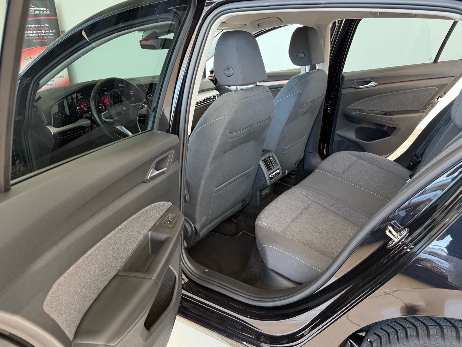 VW Golf 8 2.0 TDI⭐️86.000KM⭐️MOTION⭐️SERVISNA⭐️KAO NOV⭐️GARANCIJA, fotografija 13