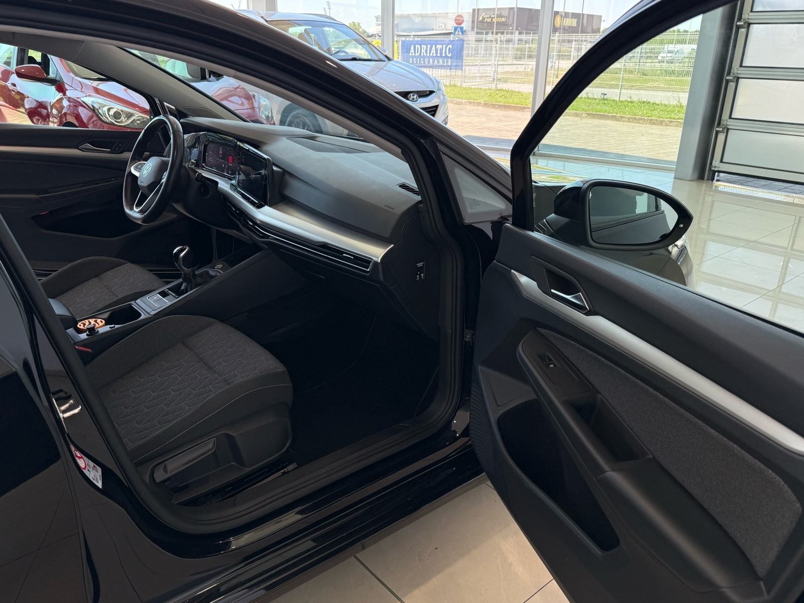 VW Golf 8 2.0 TDI⭐️86.000KM⭐️MOTION⭐️SERVISNA⭐️KAO NOV⭐️GARANCIJA, fotografija 15