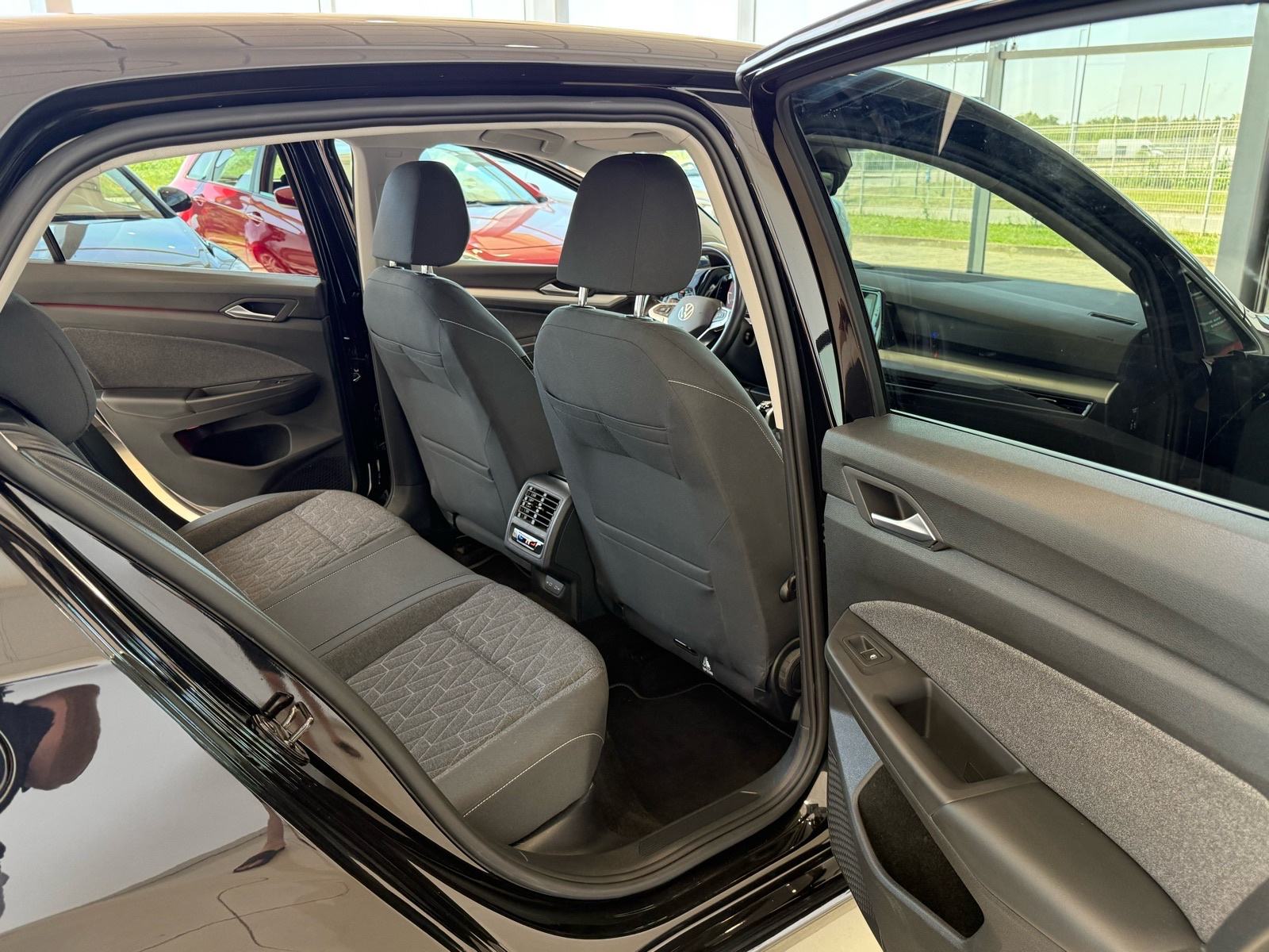 VW Golf 8 2.0 TDI⭐️86.000KM⭐️MOTION⭐️SERVISNA⭐️KAO NOV⭐️GARANCIJA, fotografija 18