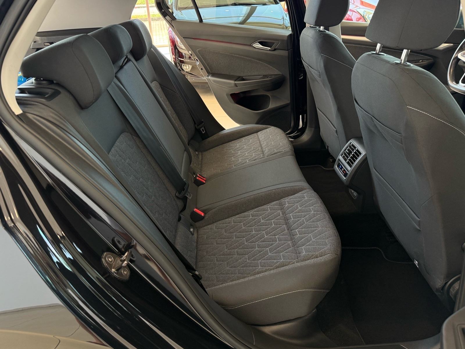 VW Golf 8 2.0 TDI⭐️86.000KM⭐️MOTION⭐️SERVISNA⭐️KAO NOV⭐️GARANCIJA, fotografija 19