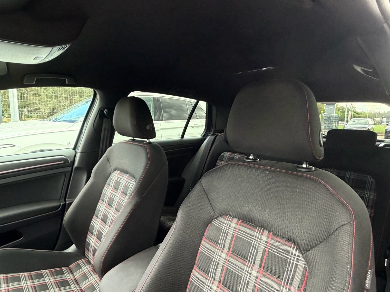 VW Golf 7 2,0 TSI GTI *DSG* *PERFORMANCE* Virtual Dynaudio R18 Servisn, fotografija 17